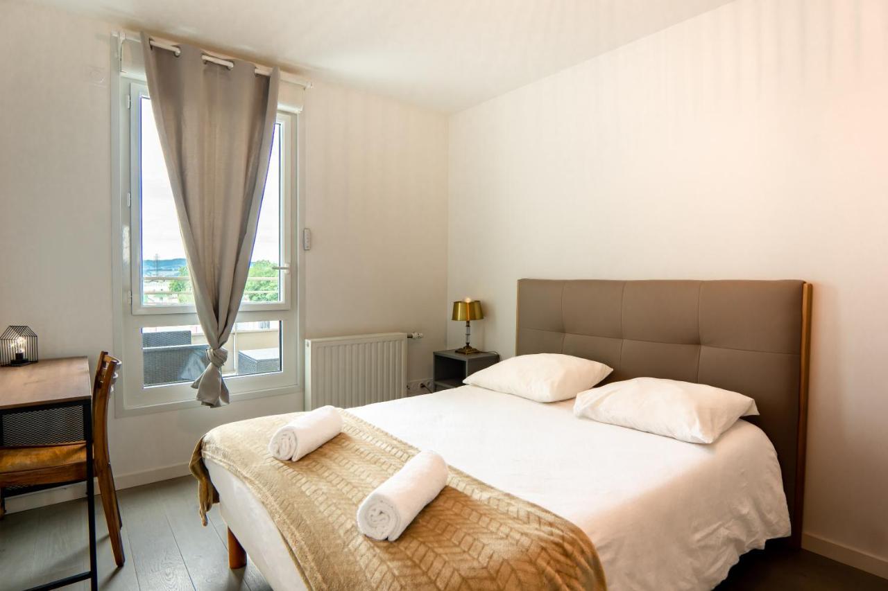 Charmante résidence avec parking privé sur place Annecy Extérieur photo